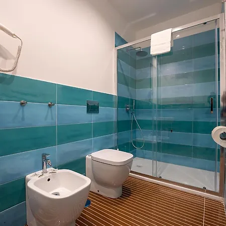 P.c. Boutique H. Lifestyle, Centro, By Clapa Group Dislocated Hospitality Affittacamere Napoli